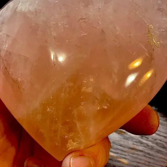 Huge Rose Quartz Crystal Heart Carving With Flash And Rainbows! - Picture 5 of 12